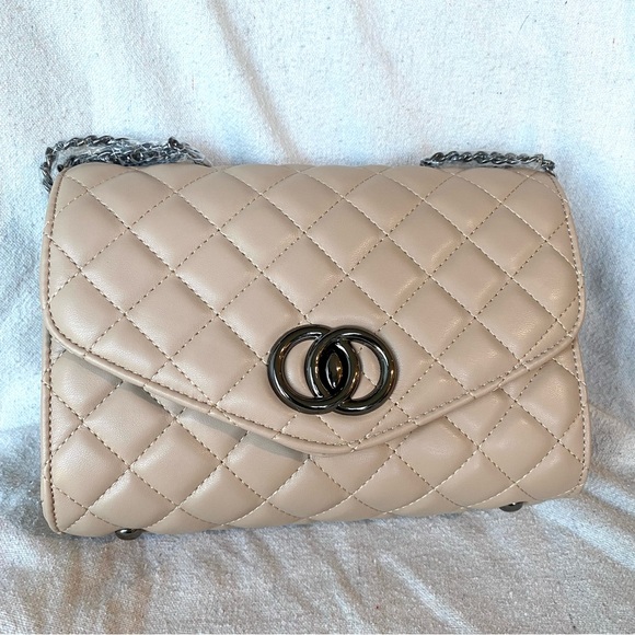 JUST IN/ Quilted shoulder bag in Nude / Cream - Picture 2 of 12